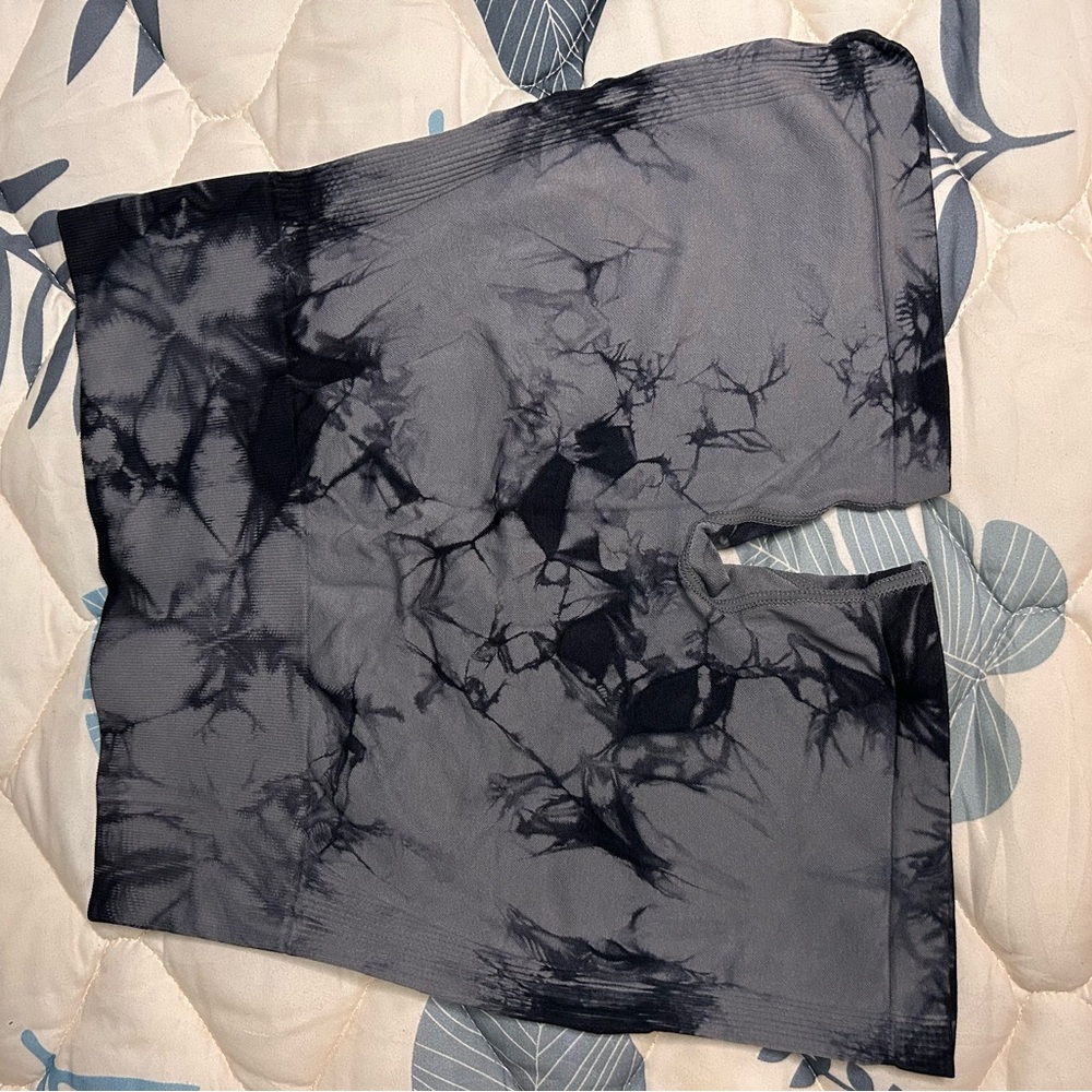 Source Unknown Black and Gray Athletic Shorts